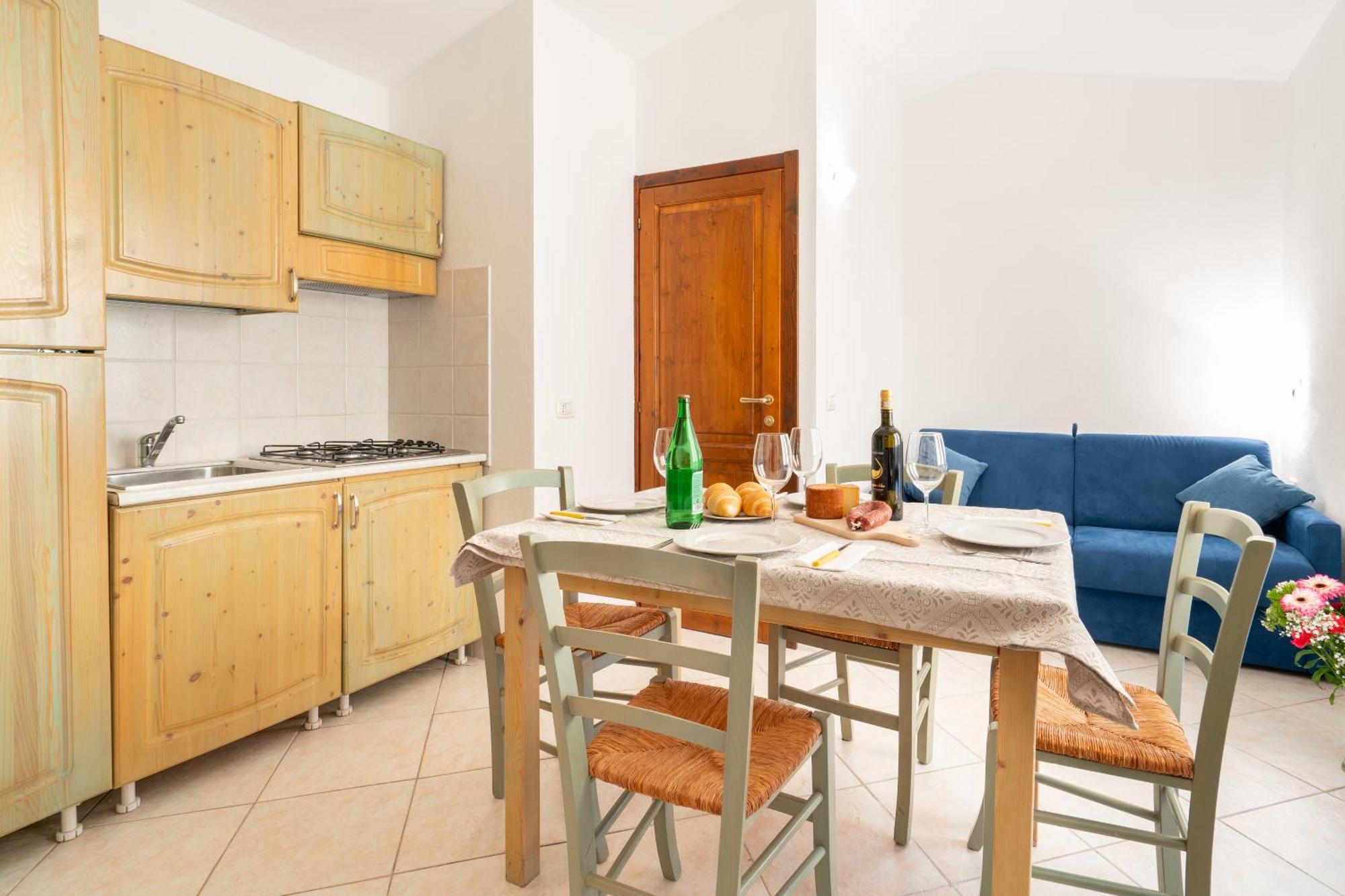 Aparthotel Il Borgo Di Badesi Exterior foto